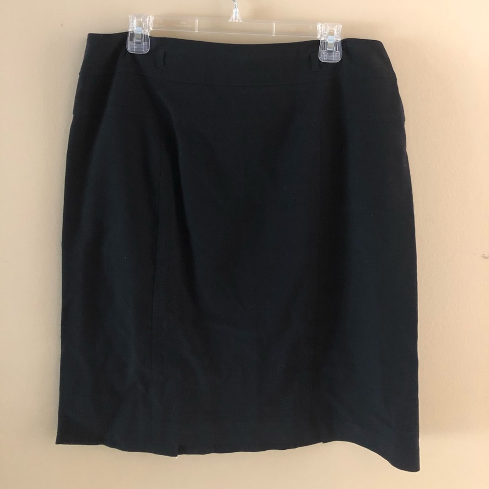 Black skirt